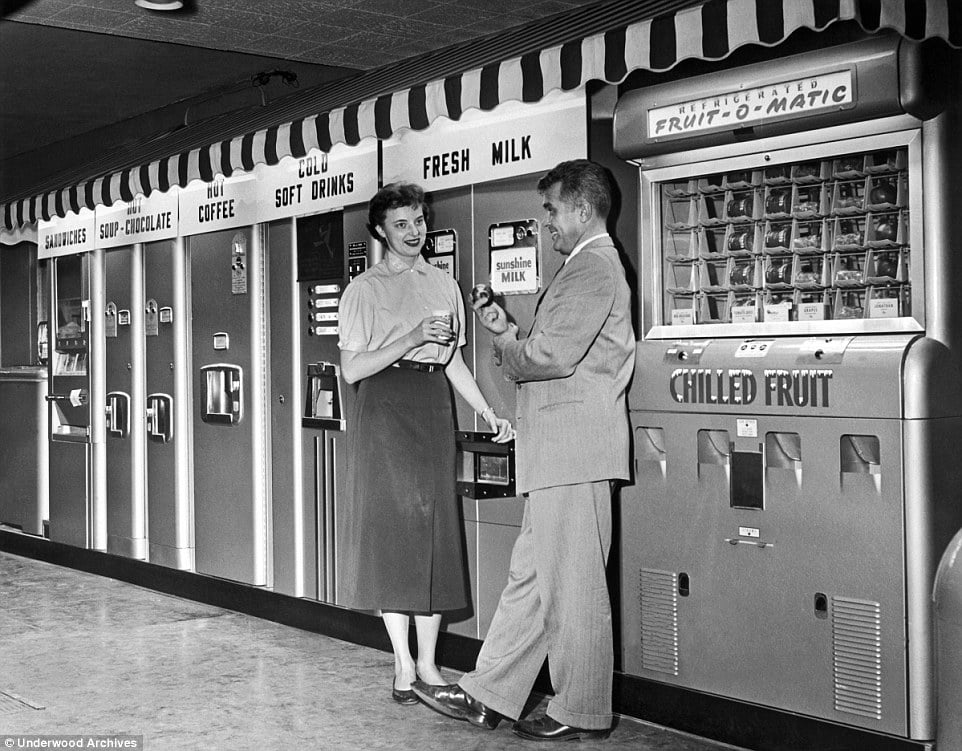 Vintage vending machine (13) Vintage vending machine 13